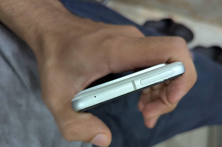 Google Pixel 7 5
