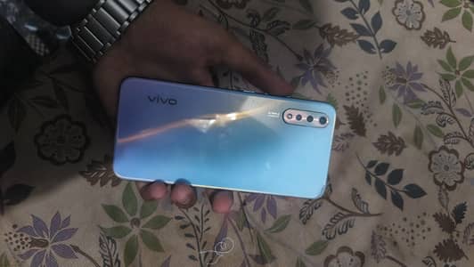 Vivo S1