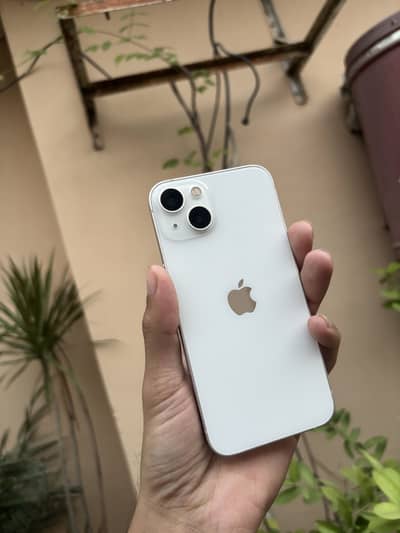 Apple iPhone 13 non pta jv 10/10 condition waterpack