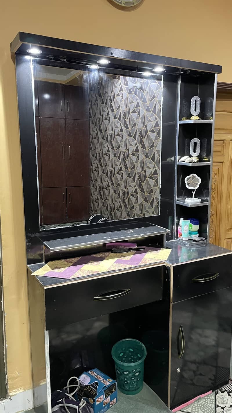 Double Bed with Dressing table 6