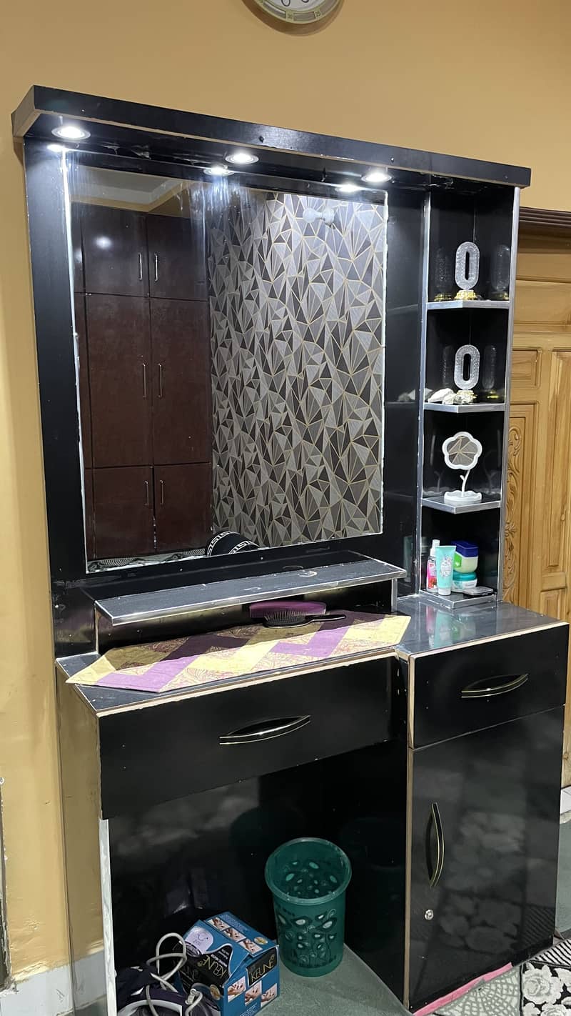 Double Bed with Dressing table 7