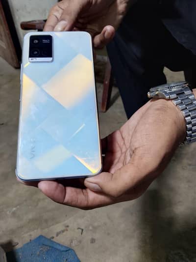 Vivo Y21
