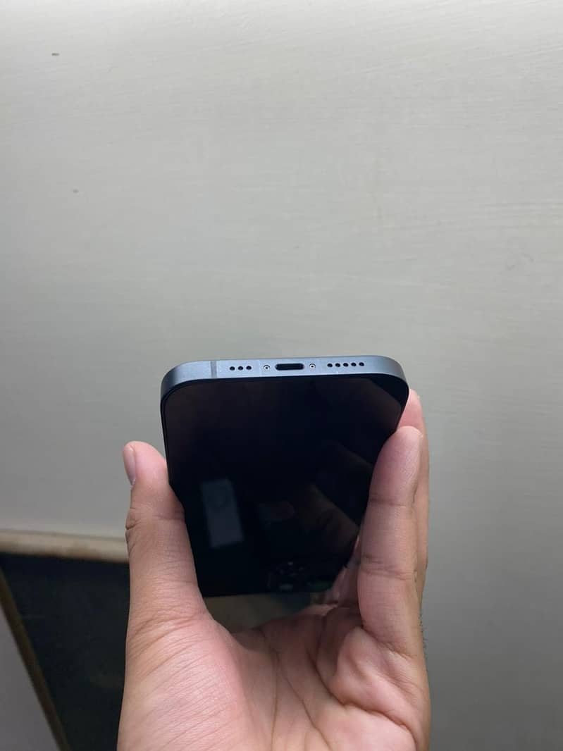 Apple iPhone 14 2