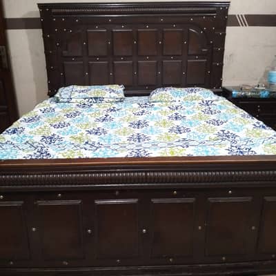 King size double bed for sale
