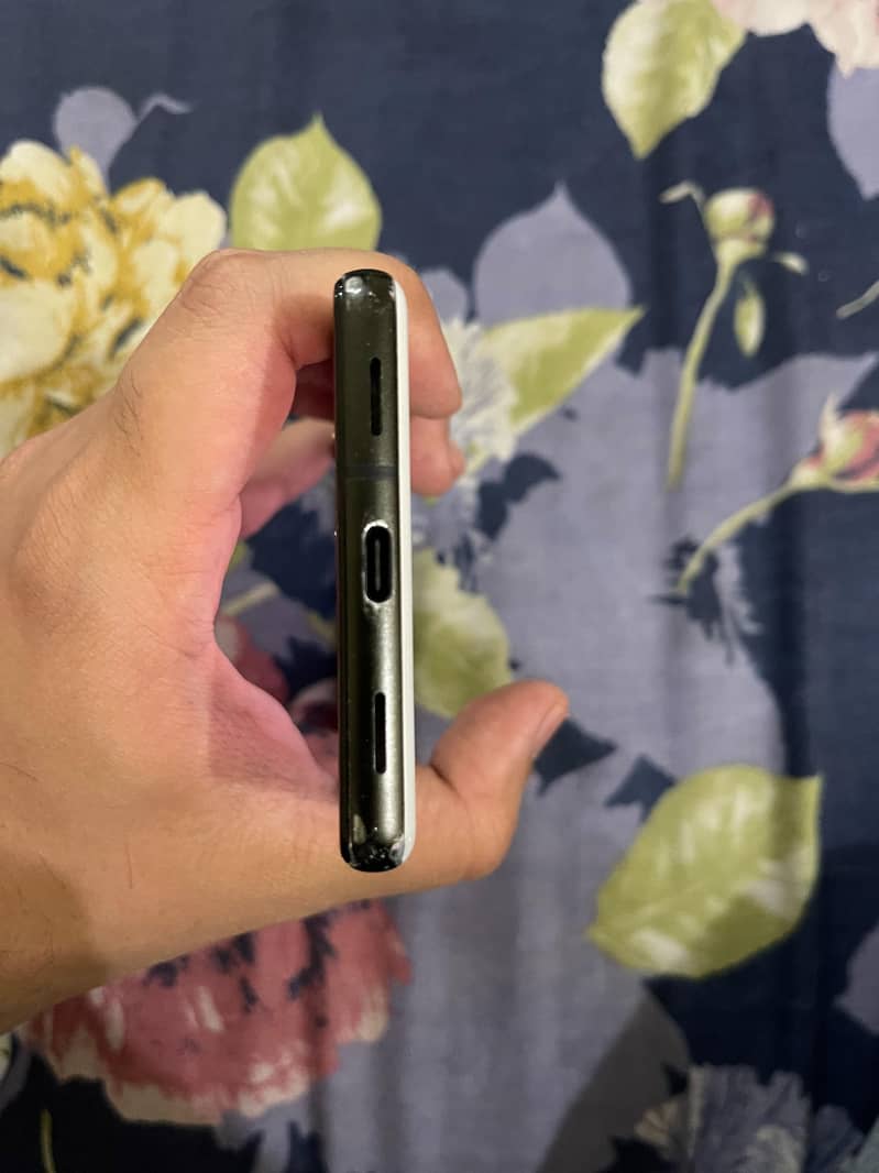 Google Pixel 6a 4