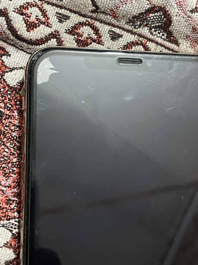 Apple iPhone XS Max 2