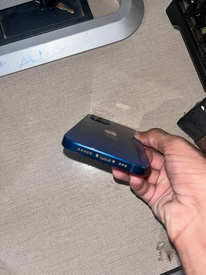 Apple iPhone 12 mini 2