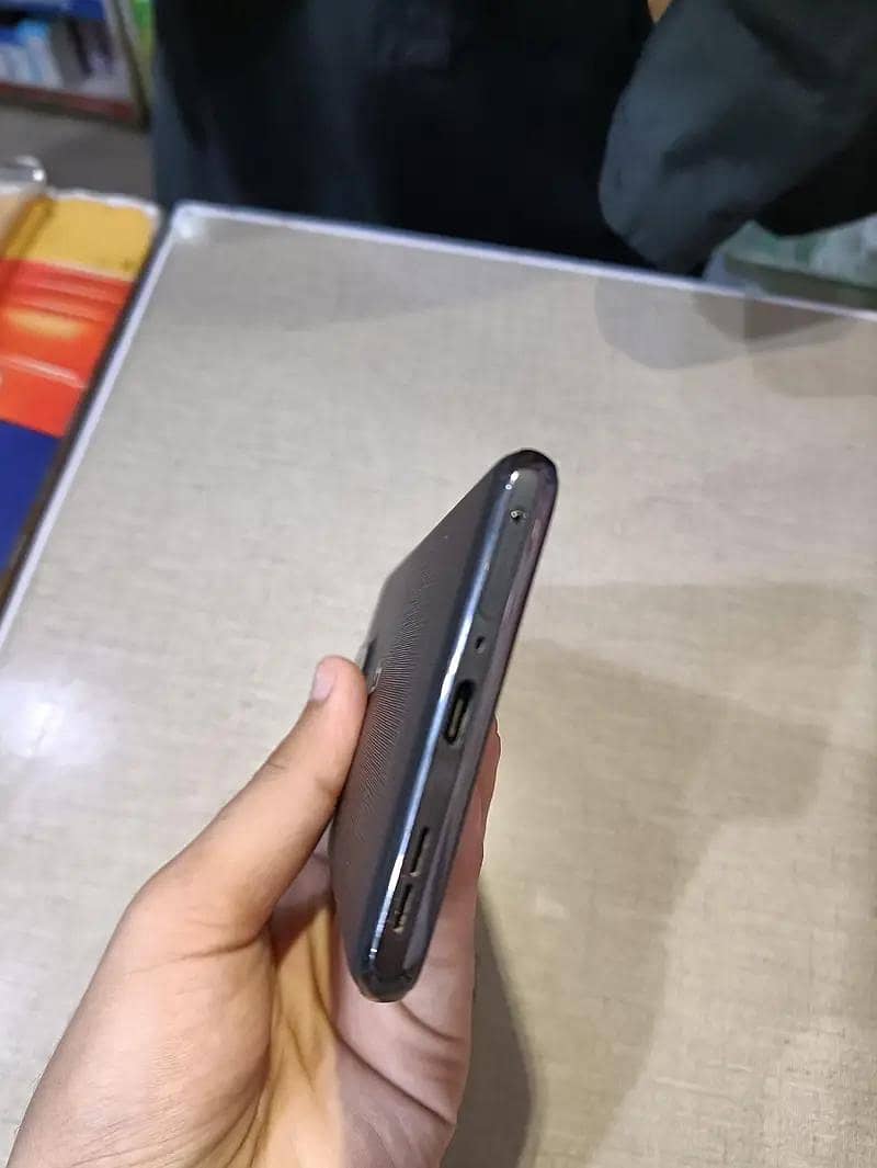 One Plus 10T 6