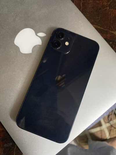 Apple iPhone 12