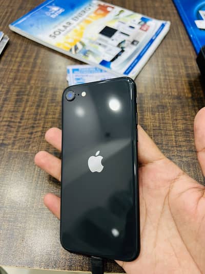 Apple iPhone SE