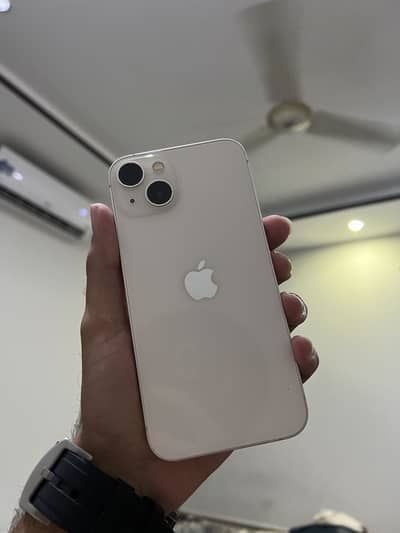 Apple iPhone 13
