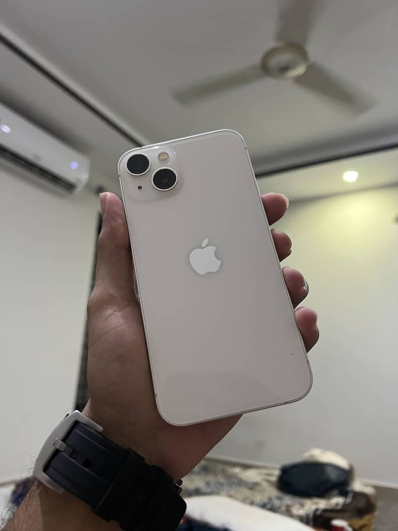 Apple iPhone 13 1