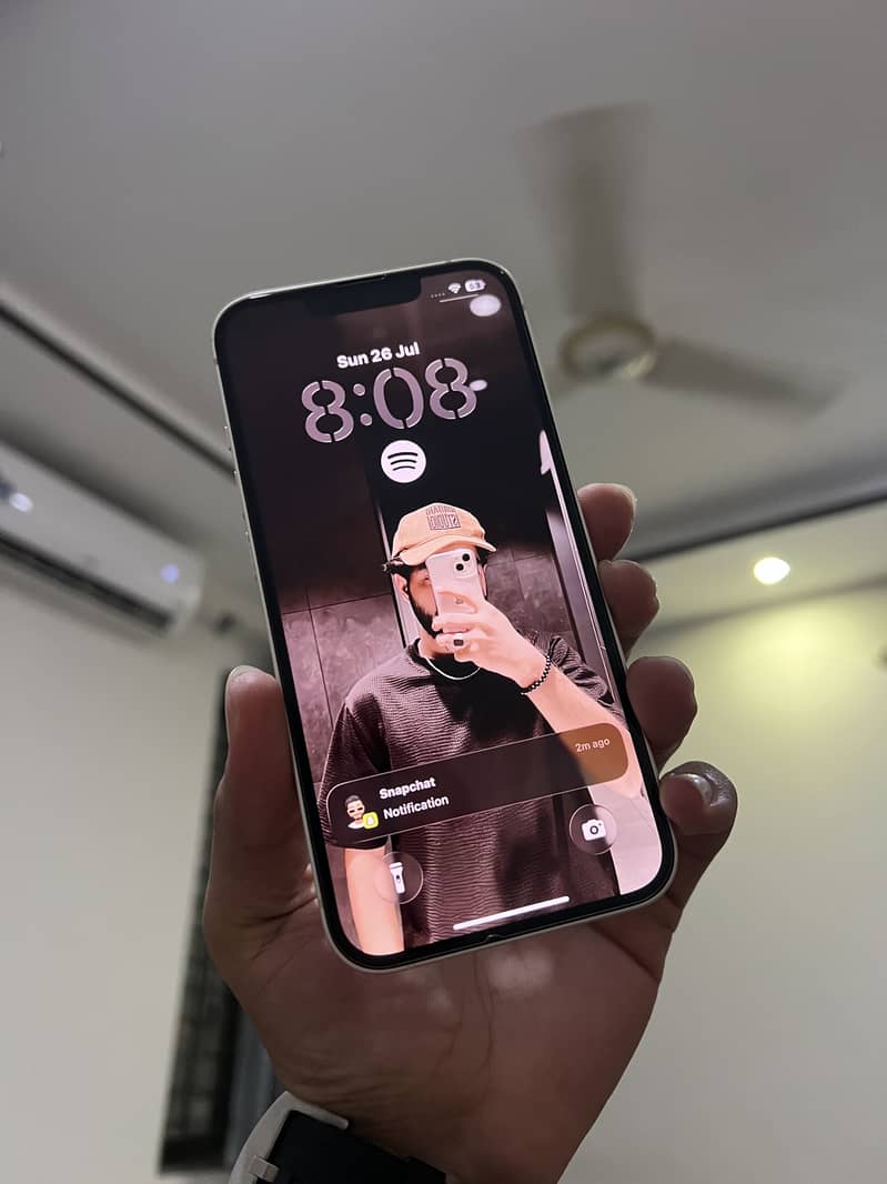 Apple iPhone 13 3