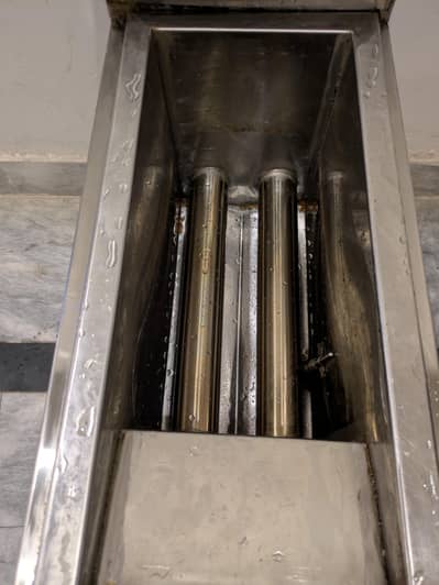 gas & Electric Deep fryer comercial for sal only nu 03.25. 40.86. 193
