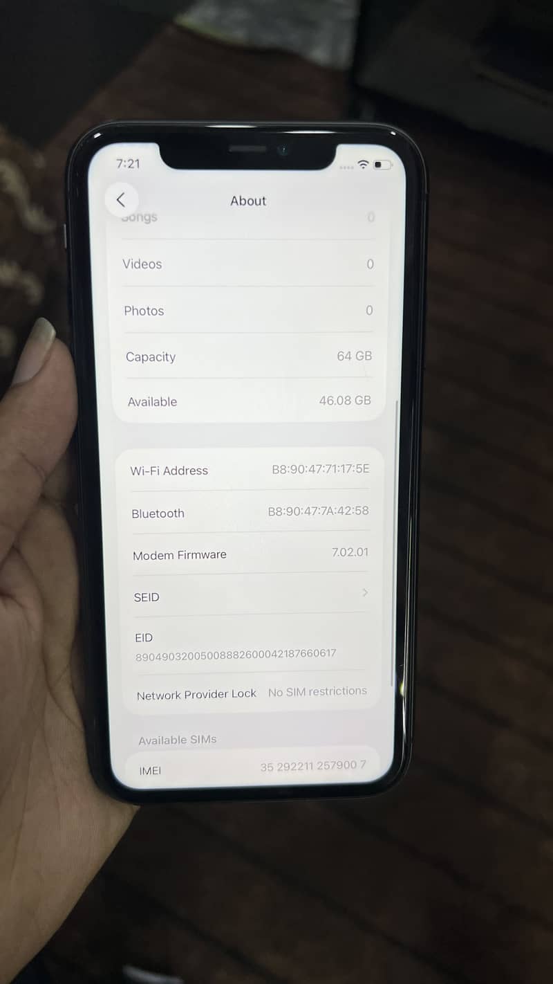 Apple iPhone 11 3