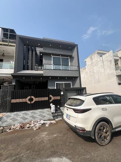 5 Marla Beautiful House For Sale In DC Colony