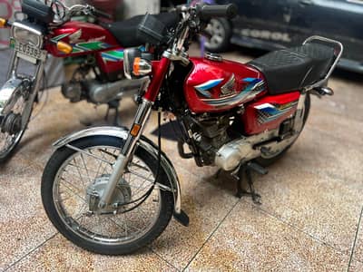 honda 125  red clr 2023/24