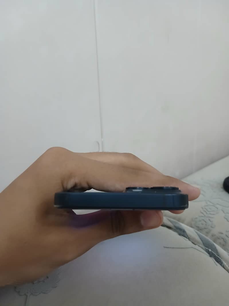 Apple iPhone 14 1
