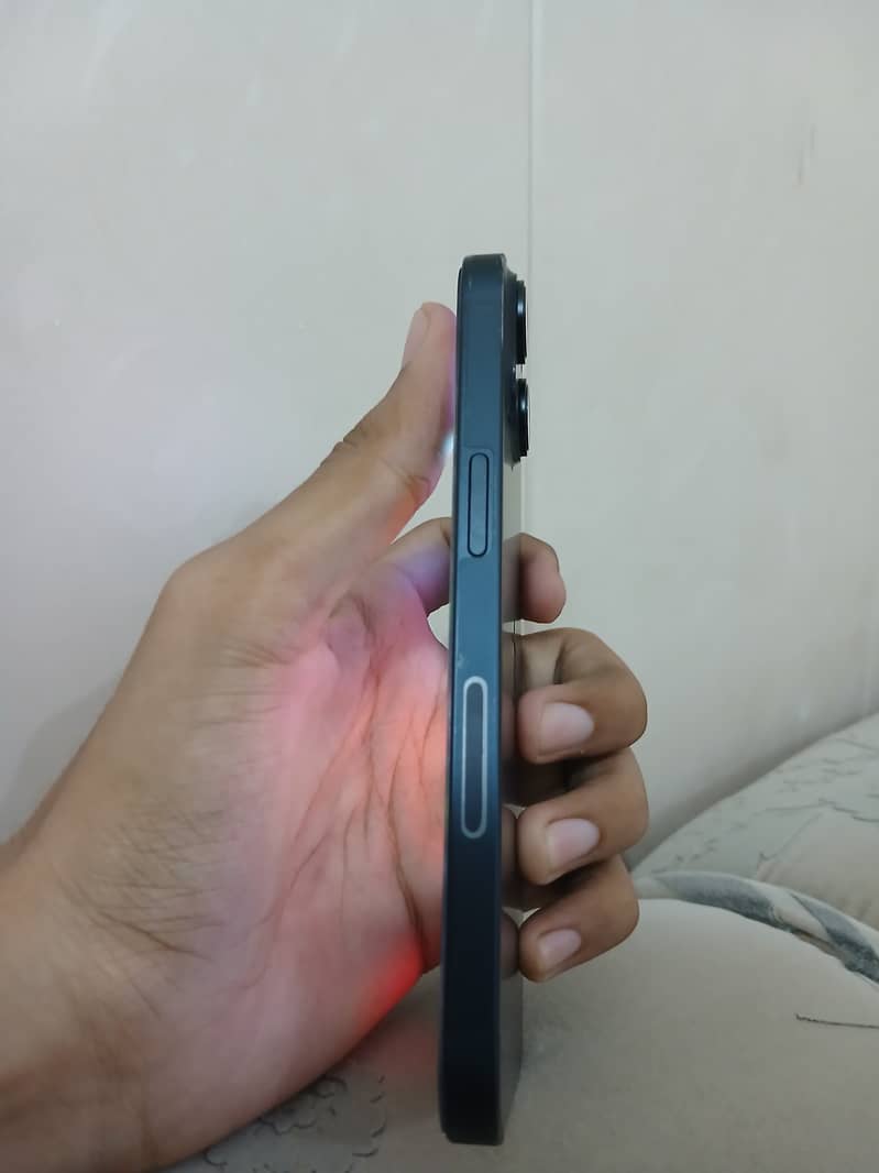 Apple iPhone 14 2