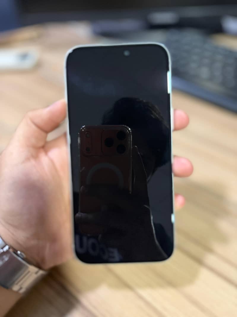 Apple iPhone 17 Pro Max 2