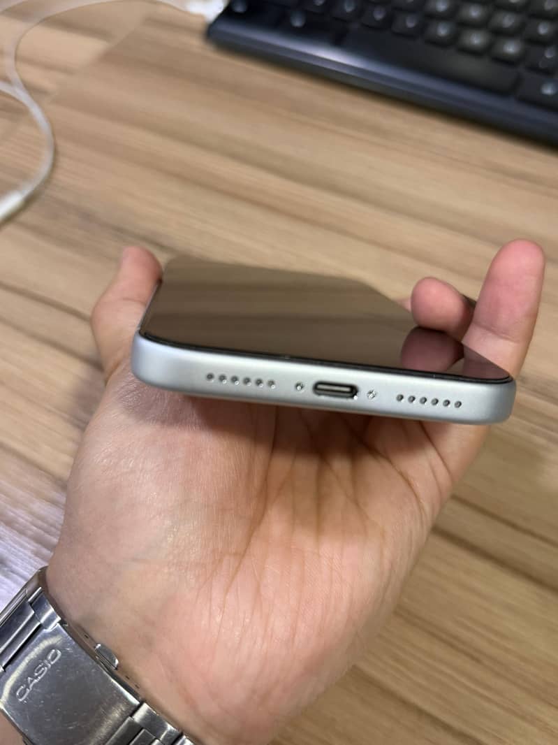 Apple iPhone 17 Pro Max 3