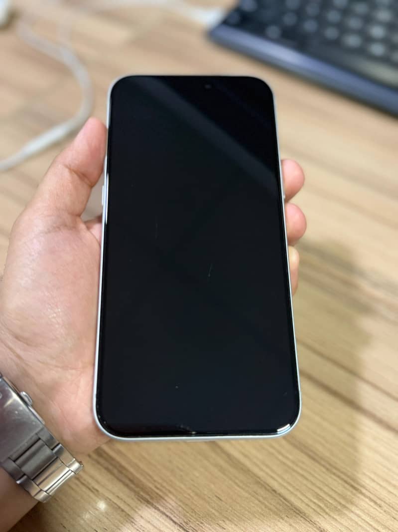 Apple iPhone 17 Pro Max 4