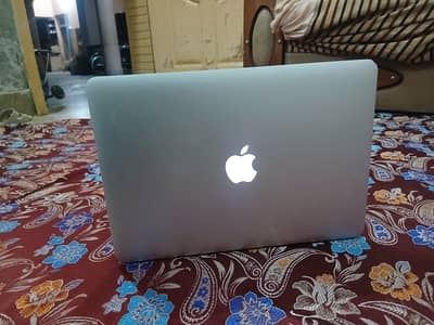 MacBook Air 2015 Core i5 | 8GB RAM | 256GB SSD