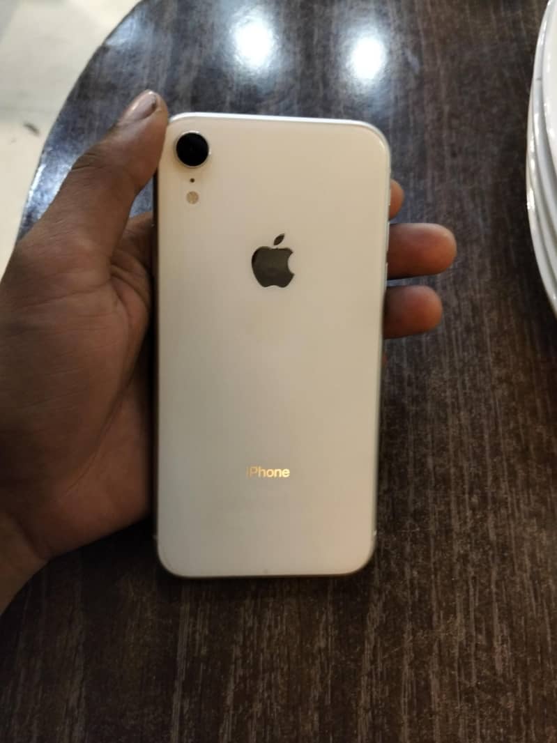 Apple iPhone XR 2