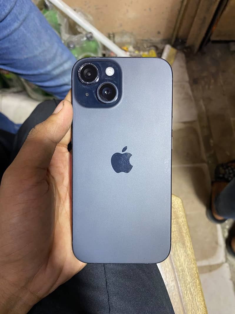 Apple iPhone 15 3