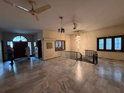 1 Kanal 5 Bed luxury House For Rent In Garden Town _ Ideal For Family, Office And Silent Commercial Use