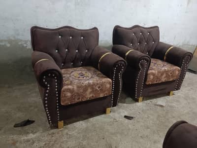 luxury and stylish 5 seet sofa