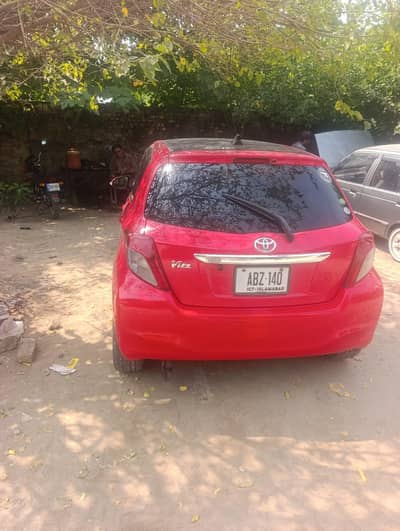 Toyota Vitz 2013
