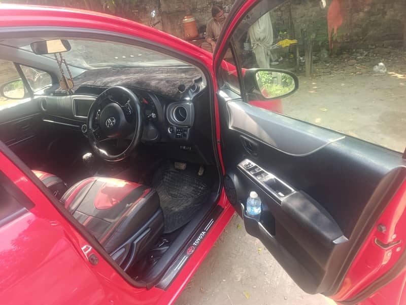 Toyota Vitz 2013 2