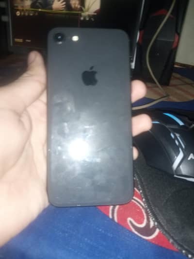 Apple iPhone 8
