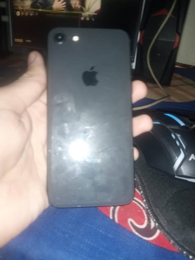 Apple iPhone 8 0