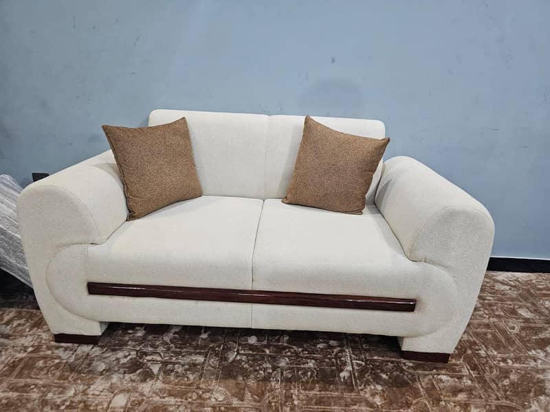 SOFA SET 7 SEATER 0