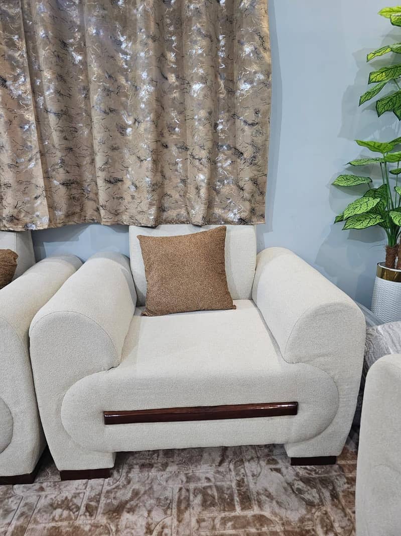 SOFA SET 7 SEATER 1