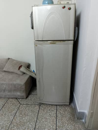 Dawlance fridge (16 cubic )