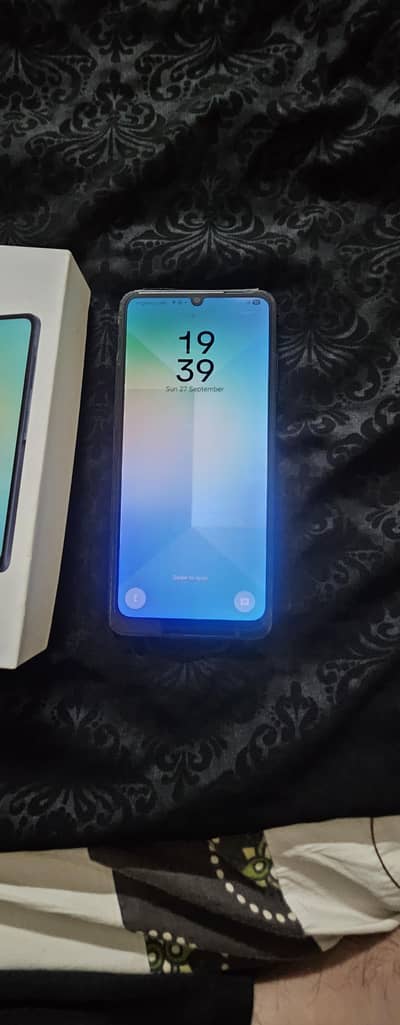 Samsung Mobile A06