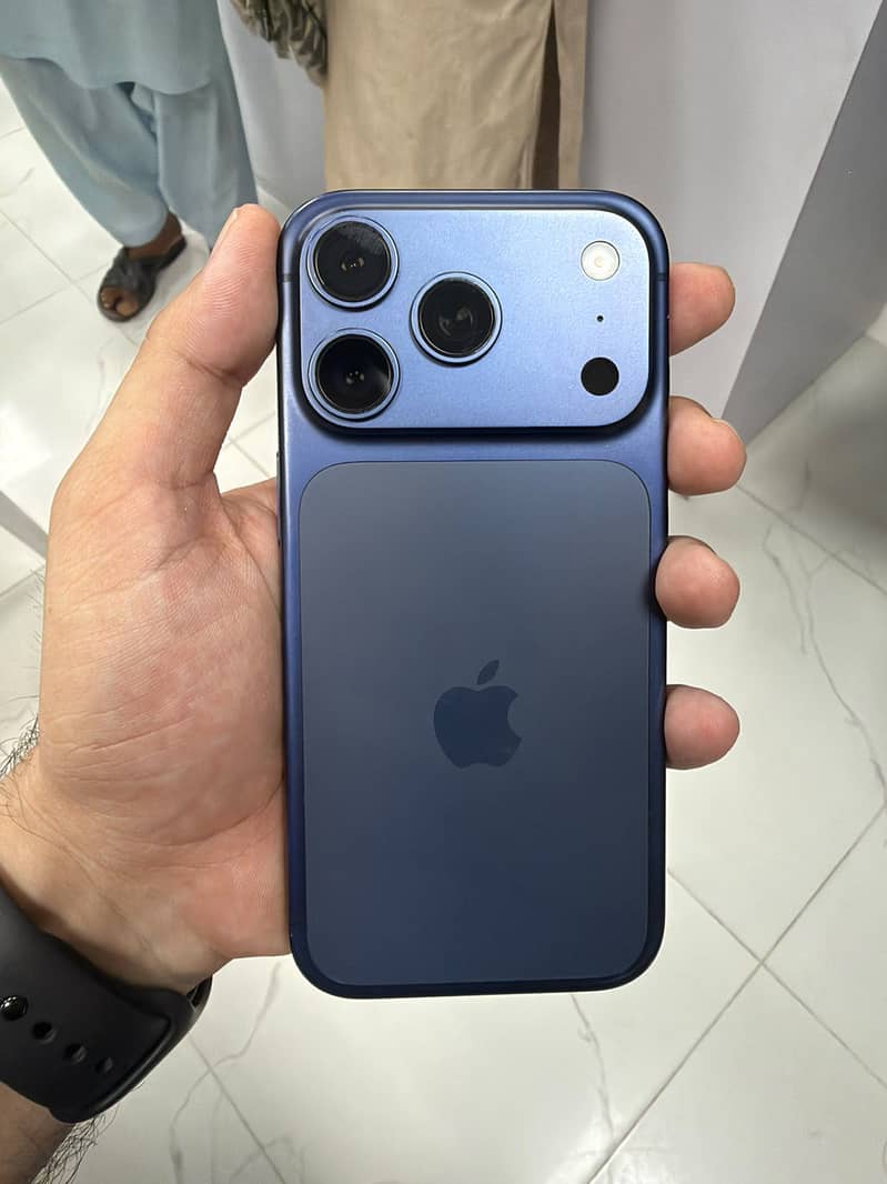 Iphone 17 pro 1