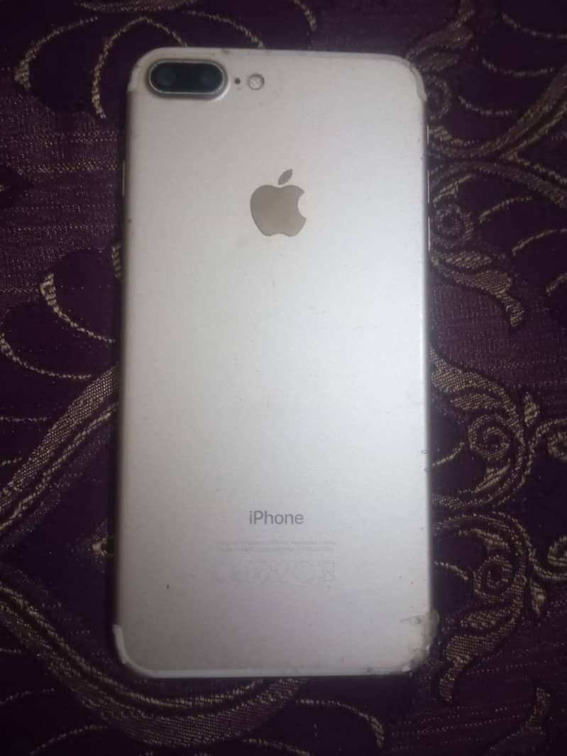 Apple iPhone 7 Plus 4
