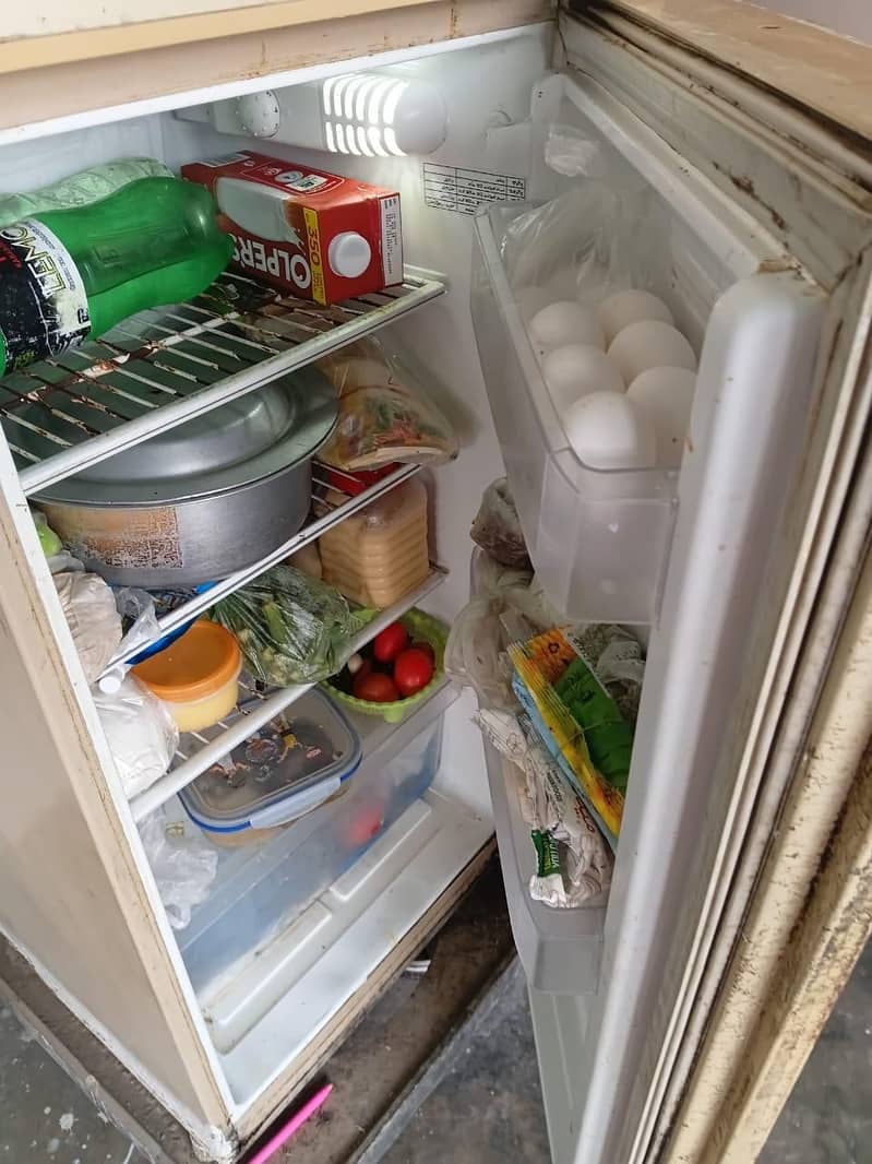 refrigerator 3