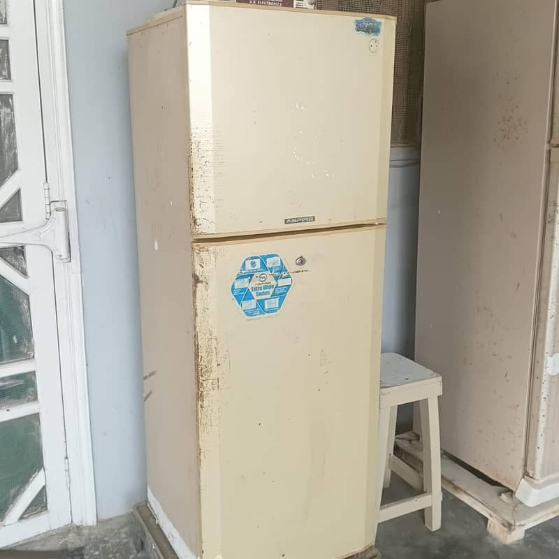 refrigerator 4