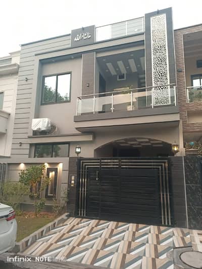 5 Marla New House Available For Rent