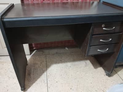 Office table with chair