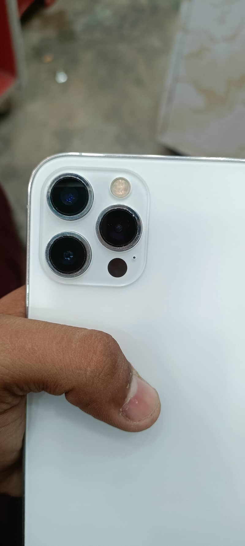 Apple iPhone 12 Pro Max 4