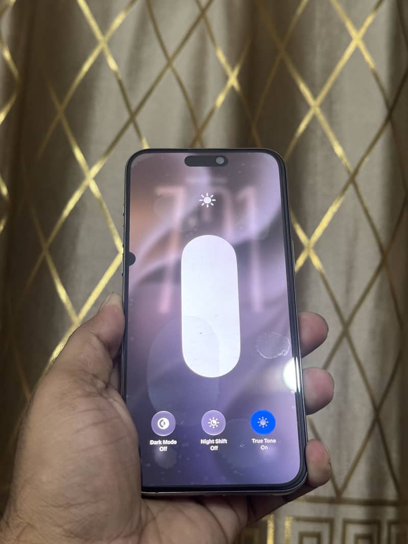 Apple iPhone 15 Pro Max 8