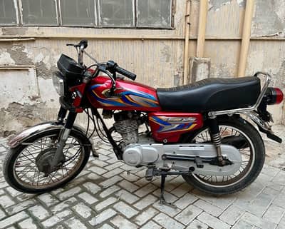United 125cc bike
