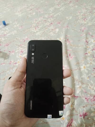 Huawei P20 Lite  4/128  ( 03408397908)