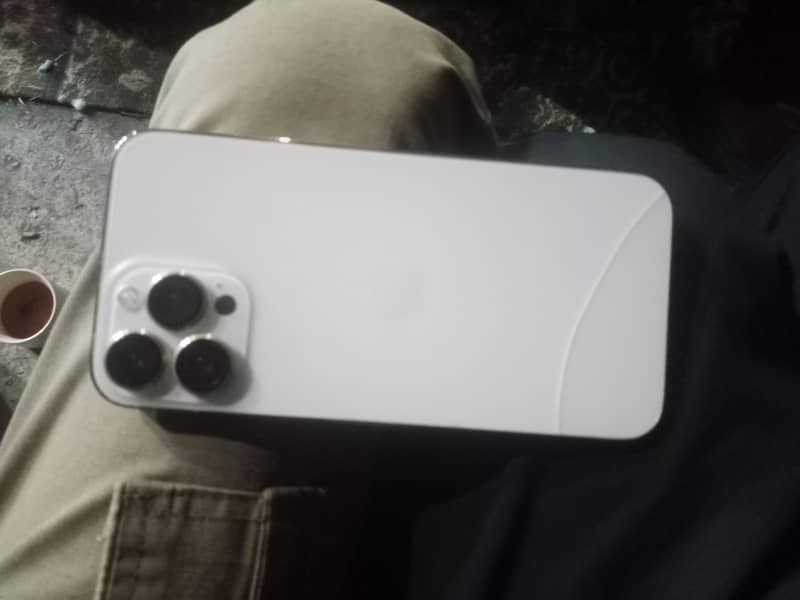Apple iPhone 13 Pro Max 7